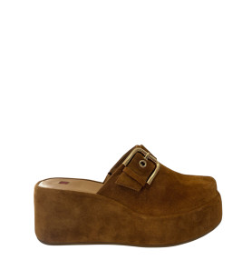 Dámske šľapky na platforme...